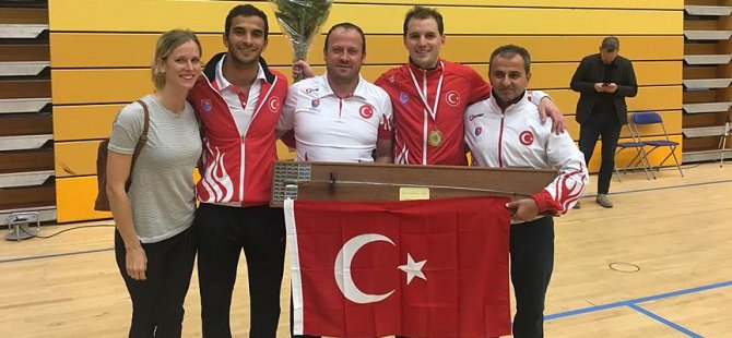 Eskrimde altın madalya geldi