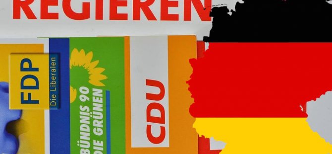 Yeşiller, anketlerde SPD'yi geçti