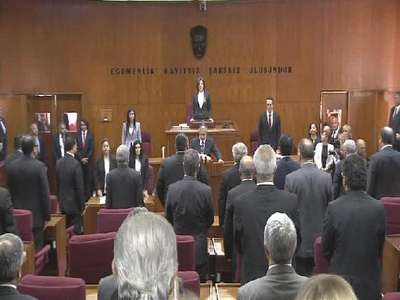 KKTC’nin yeni Cumhurbaşkanı Mustafa Akıncı Cumhurbaşkanlığı yemini etti