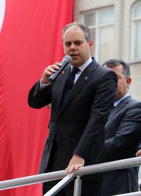 Bakan Kılıç: Önce bir çatılardan kurtulun (2)