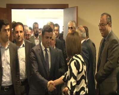 Demirtaş'tan Davutoğlu'na yanıt: 'Taksim işçinin, bizim Kâbe'mizdir' demedim