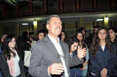 Üniversiteliler uygulamalı ulaşım dersinde YHT'de bilet sorunu yaşadı