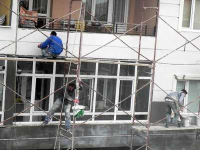 Bu yılın ilk 3 ayında 351 işçi kazalarında öldü, işçiler 1 Mayıs’ta böyle çalışmaya devam etti