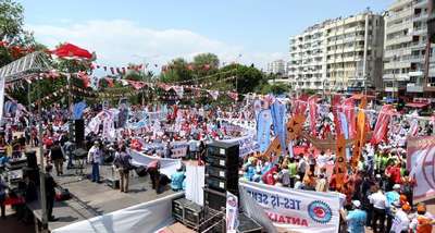 Antalya'da polis 1 Mayıs kutlamalarını uzaktan izledi (1)