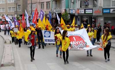 Burdur'da halaylı kutlama