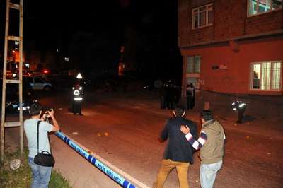 Gaziantep'te boşanma kavgası: 1'i polis, 14 yaralı