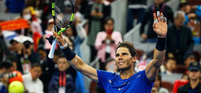 Nadal kortlara çıkamayacak