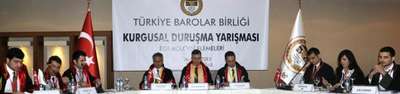 Stajyer avukatlar 'kurgusal duruşmada' yarışacak