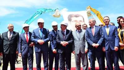 Çifte bakanlı hastane temeli