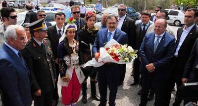 Eroğlu, Dalaman'da partisinin vekil adayları için destek istedi (2)
