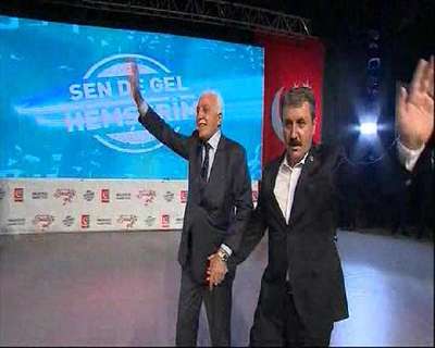 Mustafa Kamalak milletvekili aday tanıtım toplantısına konuştu