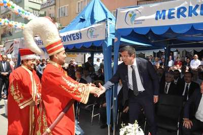 Zeybekci: İhracattaki düşüş mayıs ayından itibaren yavaşlayacak (2)