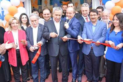 Arınç: Keşkek yedin mi için rahat