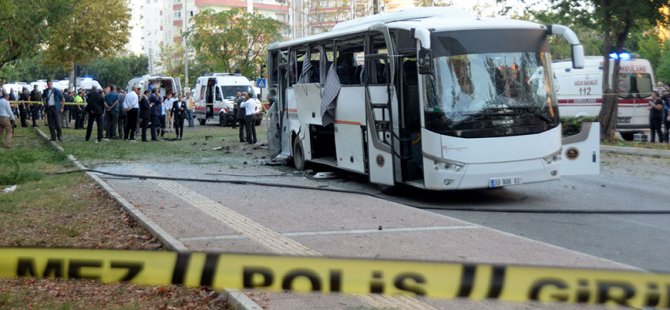 Polis servisine bombalı saldırı