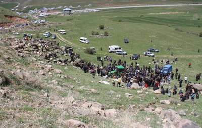 Muradiye'de traktör şarampole devrildi: 2 ölü, 1 yaralı