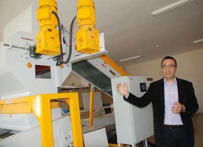 Üniversitenin geliştirdiği yeni tarım makinesi