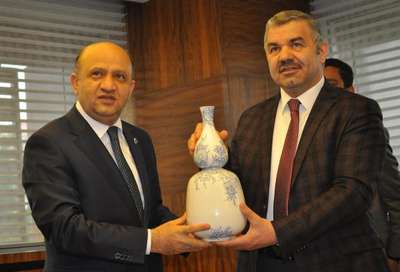 Bakan Işık: Bunların hiçbiri Haydar Baş'ın eline su dökemez
