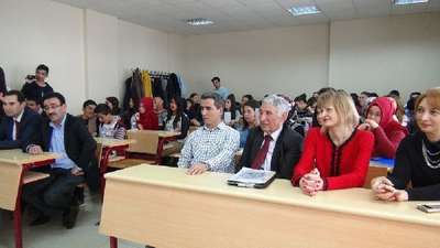 Liseli öğrenciler üniversiteye konuk oldu