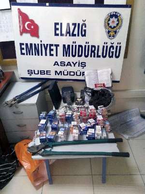 Memleketine izinli olarak gelen asker, hırsızlık yaparken yakalandı