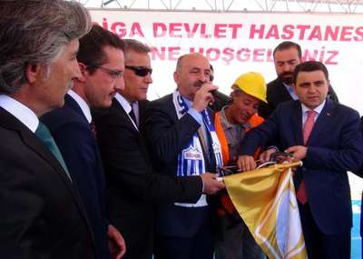 Müezzinoğlu'ndan muhalefete: Cır cır ötüşüyorlar