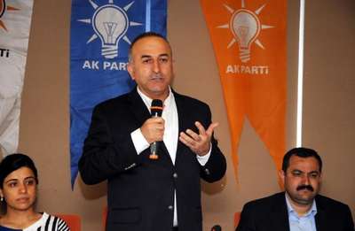 Bakan Çavuşoğlu: Asgari ücrete zam vaadi hayal satmaktır