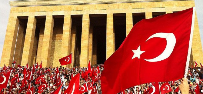 Gurbetçiden 'bayrağın rengi değiştirilsin' teklifi