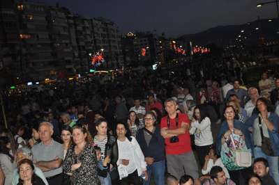 İzmir'de 'Hıdırellez' coşkuyla kutlandı