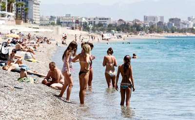 Antalya'da sahiller şenlendi