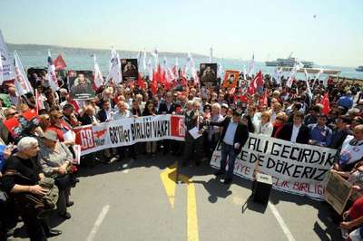 Dolmabahçe'de Denizler'i andılar