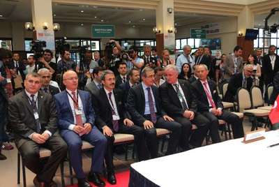 IDEF’15 Fuarı'nda dev imzalar atıldı