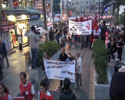 Deniz Gezmiş ve arkadaşları Kadıköy'de anıldı