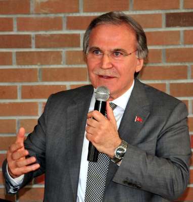 Ak Partili Şahin, Serik'te Hıdrellez Şenliği'ne katıldı (2)