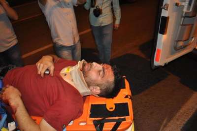 Hafif ticari araç ağaca çarptı: 1'i ağır 3 yaralı