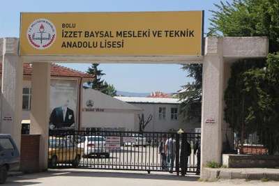 Lise öğrencisi kavga ettiği 2 öğrenciyi bıçakladı
