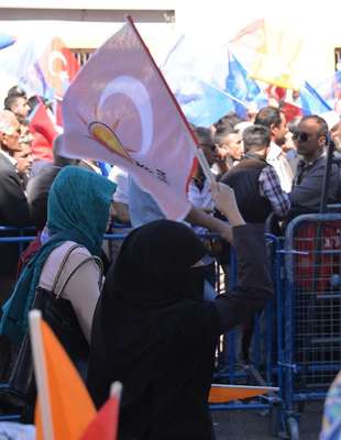 Davutoğlu: Üçlü eş başkanlık getirsinler; Paralel, CHP ve HDP olsun
