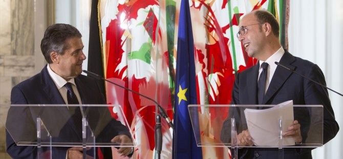 'Bize ders vereceğinize, para verin'