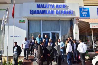 Malatya’da işadamları derneğine polis baskını