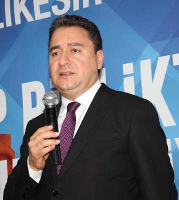 Babacan: Türkiye'de yatırımların yüzde 80'i özel sektörün (2)