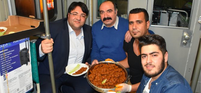 Almanya'da tramvayda sıra gecesi