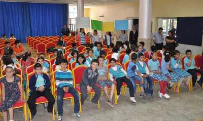 İslahiye'de öğrenciler temiz çevre için çöp topladı