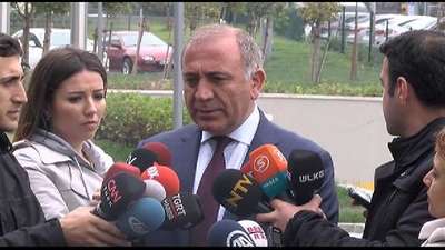 Zeki Alasya için helva dağıttı