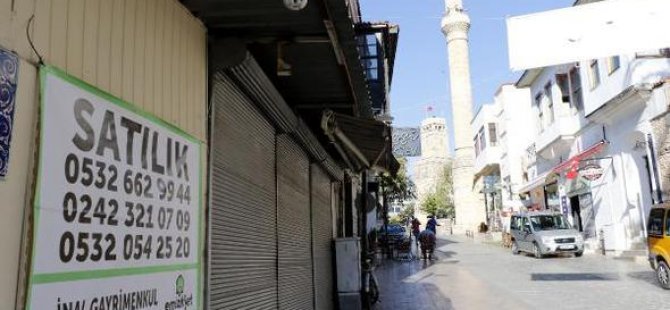 Siftah yapamayan esnaf kepenk kapattı
