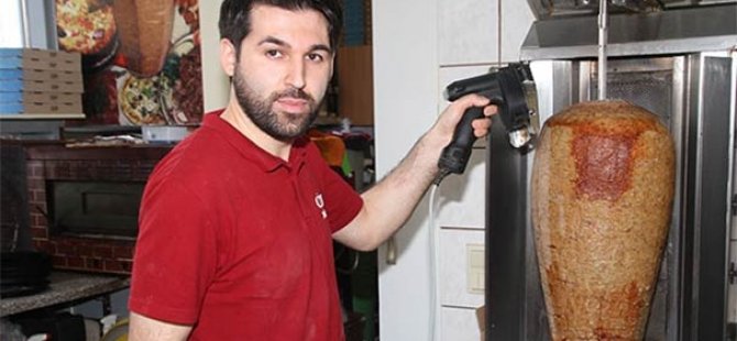 Türk dönerci Almanya'da kahraman oldu
