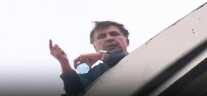 Çatıya çıkıp, 'intihar ederim' dedi, gözaltına alındı
