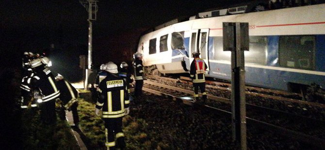 Almanya'da tren kazası: En az 50 yaralı