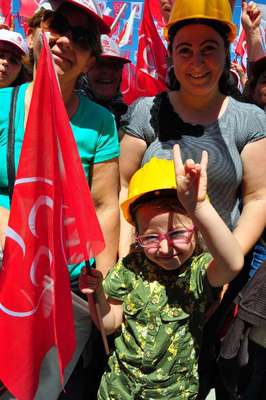Bahçeli: Tayyip tipi başkanlık hayalleri kurmaktadır
