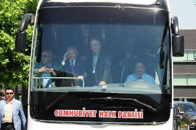 Kılıçdaroğlu İstanbul'da seçim turu yapıyor (1)