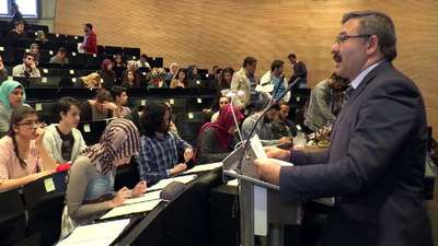 Açık Öğretim lisesi ve ortaokulu sınavları Münih’te yapıldı