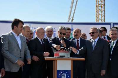 Müezzinoğlu: Bir tarafta ağustos böceği, bir tarafta bal arısı anlayışı var(2)