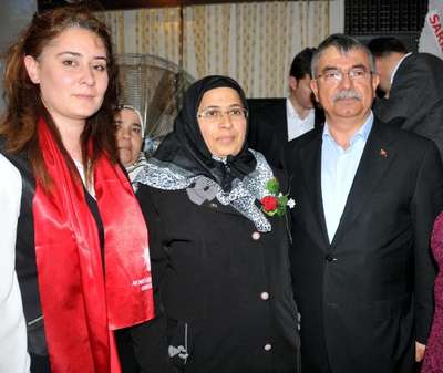 Bakan Yılmaz: Muhalefet liderleri seçimi kaybederse istifa etmeli (2)